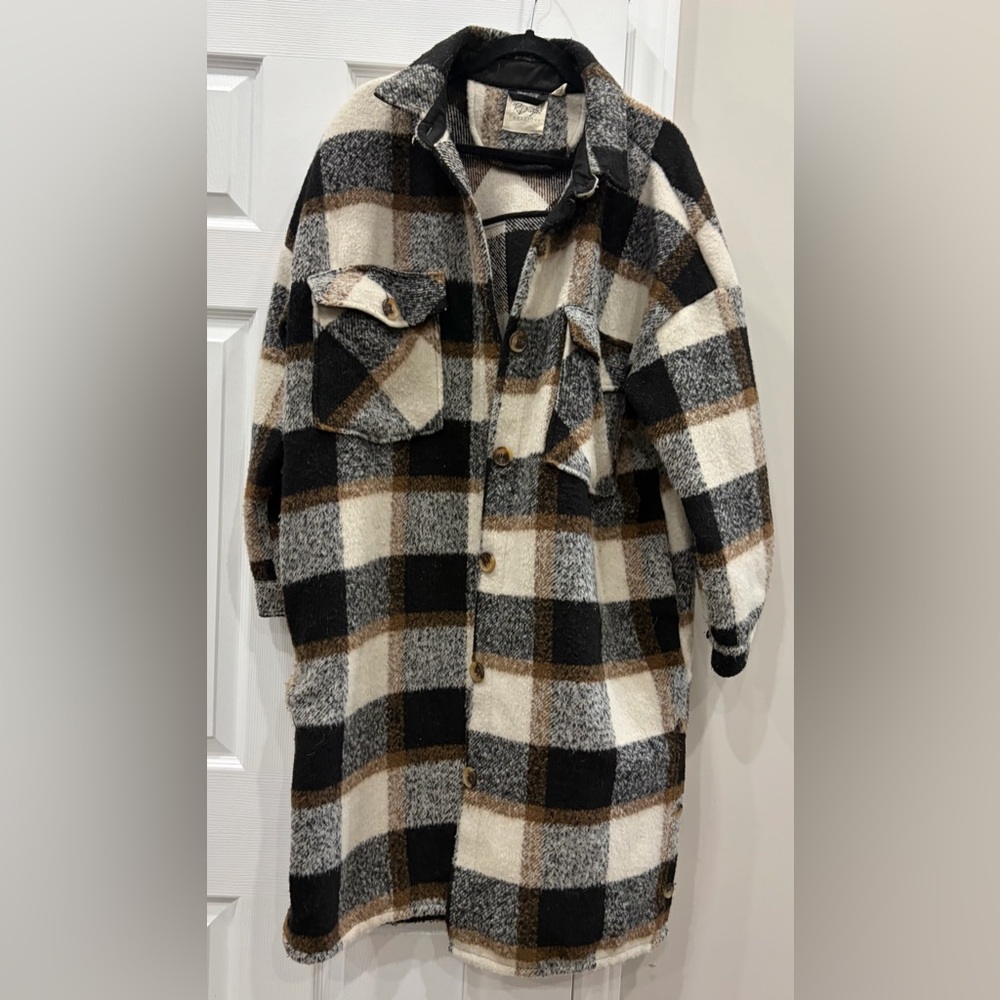 RD Style Black and Gray Patterned Coat